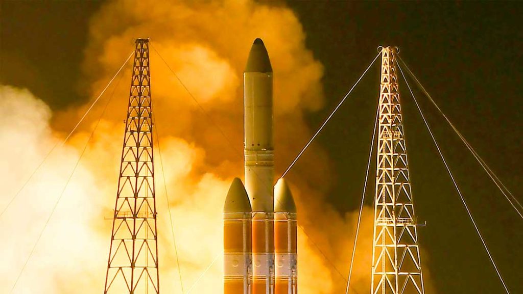 Un cohete pesado Delta IV