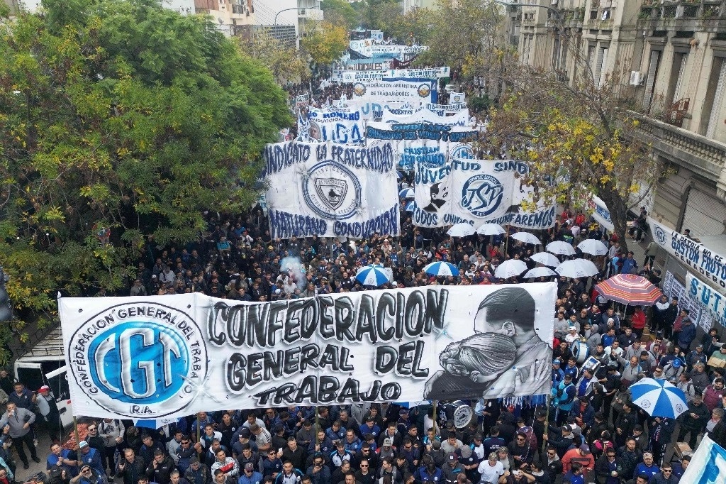 Marcha por el Día Internacional de los Trabajadores en Buenos Aires, Argentina. Foto Afp