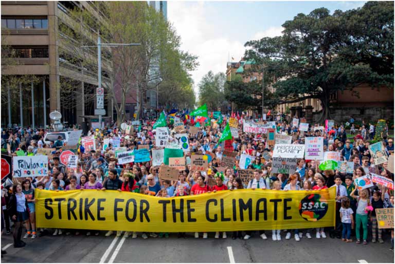 Foto: manifestación de estudiantes en huelga en Sídney, Australia