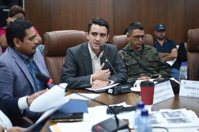 Foto: El gobernador de Guatemala, Diego De León