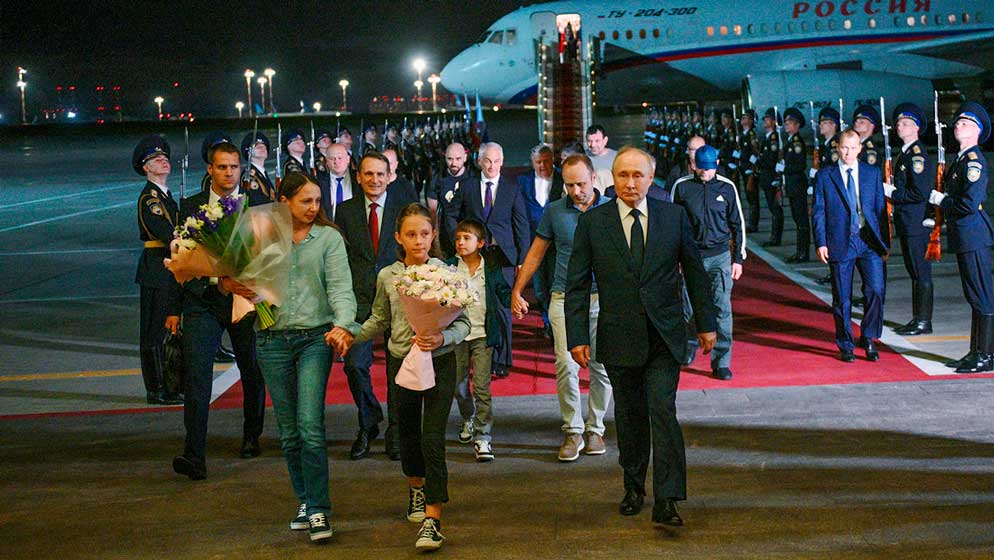 Foto: El presidente ruso, Vladímir Putin, con ciudadanos rusos liberados, en la provincia de Moscú, Rusia, el 1 de agosto de 2024.