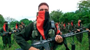 Soldados del Ejército de Liberación Nacional (ELN), el 11 de abril de 2002.