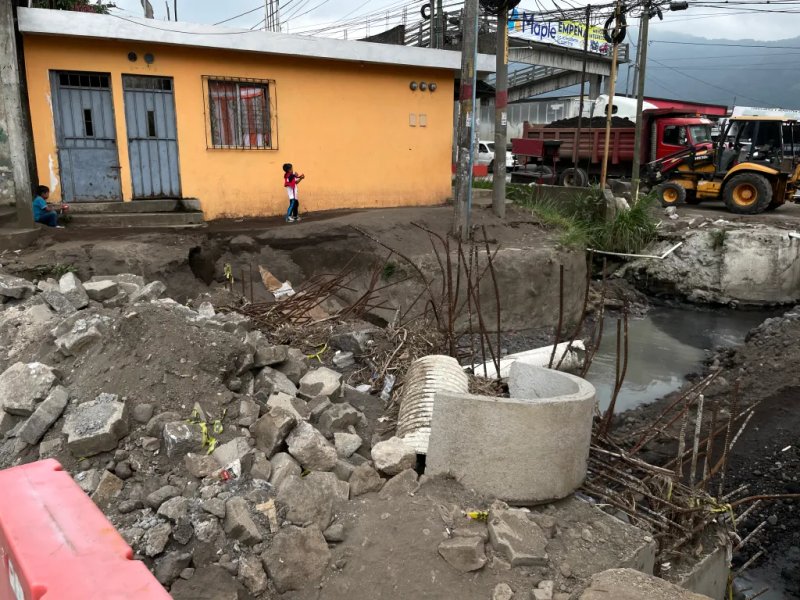 Proyecto suspendido. Es incierto cuando la empresa 4 Carriles podría entrega la obra finalizada. Foto: La Hora / José Orozco.