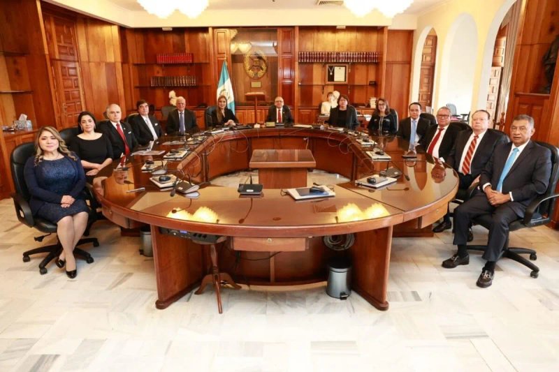 Pleno de la Corte Suprema de Justicia tiene pendiente elegir presidente. Se reunirán el 22 de octubre en sesión extraordinaria. Foto La Hora: Organismo Judicial.