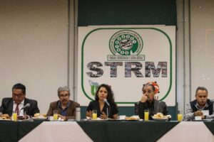 El secretario General del STRM (Sindicato de Telefonistas de la República Mexicana) confirmó que se trata de una propuesta que busca sumar esfuerzos y aglutinar a los sindicatos más influyentes del país.