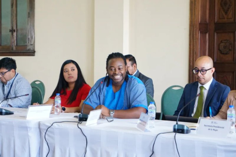 Reunión de la mesa técnica para revisar medidas contra la discriminación y el racismo en Guatemala. Foto La Hora: CODISRA