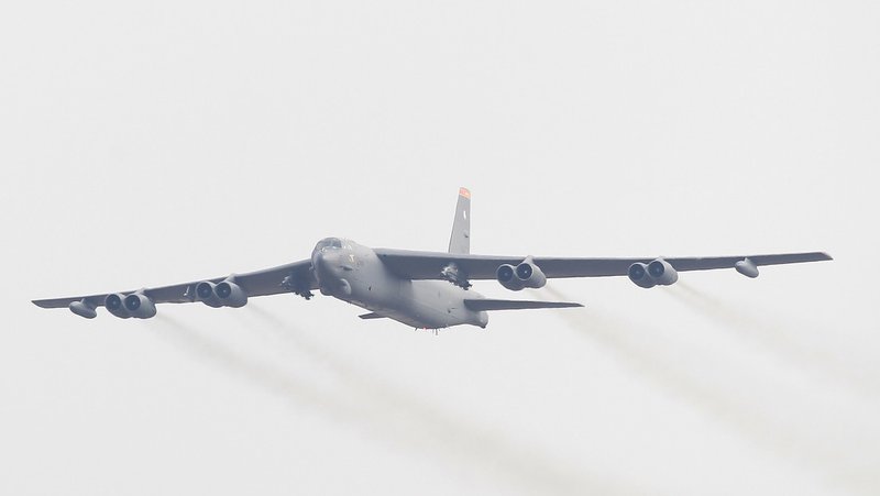 Un bombardero B-52 de la Fuerza Aérea de EE.UU. Chung Sung-Jun / Gettyimages.ru