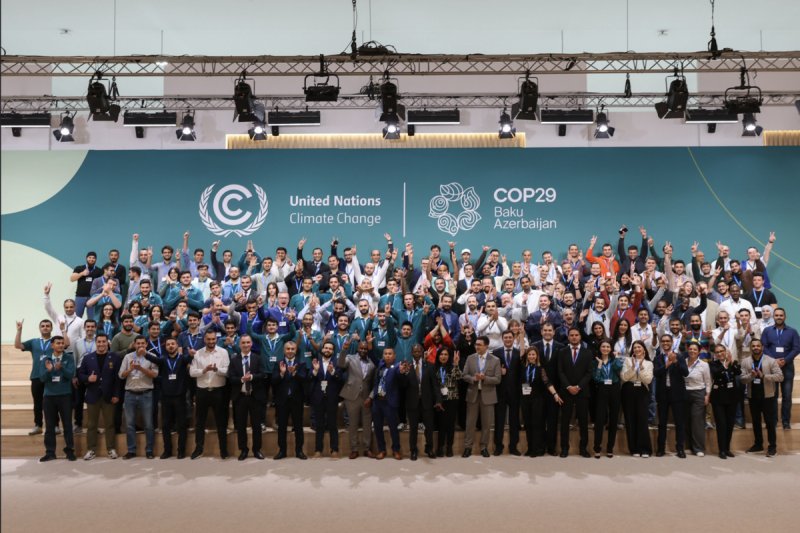 Miembros de las delegaciones que asistieron a la COP29. Foto: Kiara Worth / UN Climate Change