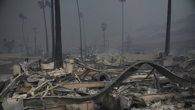 Las consecuencias del incendio en el barrio de Pacific Palisades de Los Ángeles, el 8 de enero de 2025. Damian Dovarganes / AP