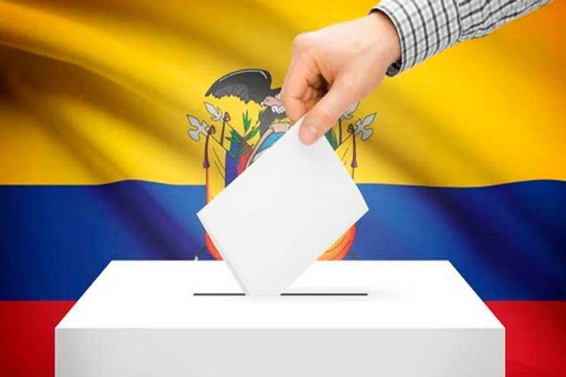 Quito, 16 ene (Prensa Latina) Ecuador sigue hoy de lleno en la campaña electoral y mientras los 16 candidatos presidenciales recorren el país e inundan con mensajes las redes sociales, las encuestas dan resultados distintos sobre los favoritos de la contienda.