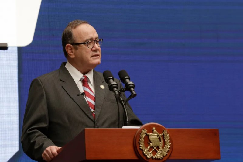 El expresidente Alejandro Giammattei llegó a la presidencia con el partido VAMOS tras ganar las elecciones generales de 2019. Foto: La Hora / Presidencia.