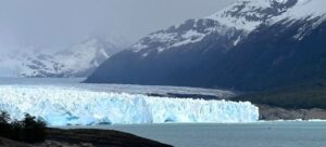 Noticias ONU/Nargiz Shekinskaya El glaciar Perito Moreno, que se extiende entre Argentina y Chile.