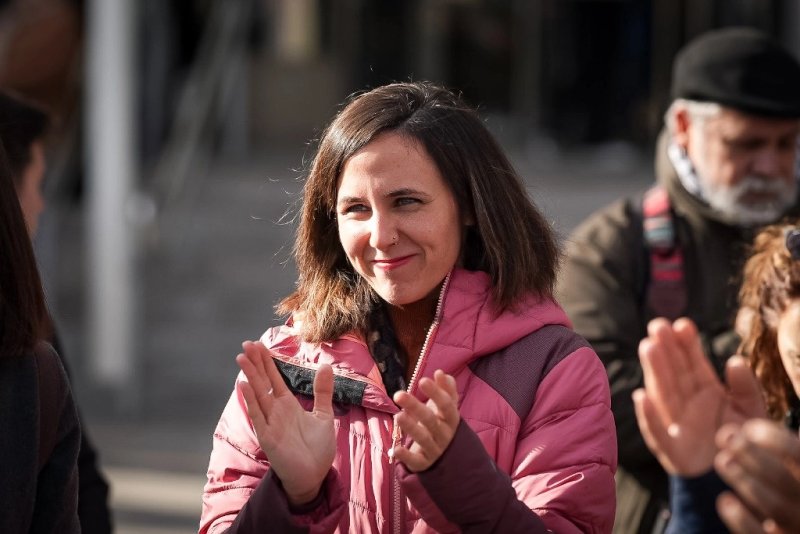 La secretaria general de Podemos, Ione Belarra, a su llegada, a los Juzgados de Plaza de Castilla, en Madrid España, el 28 de enero de 2025. Foto Europa Press