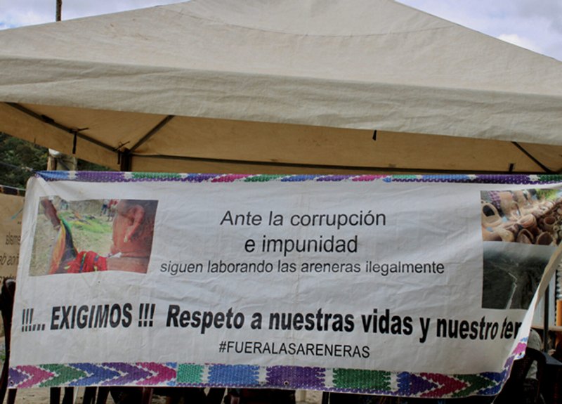 El campamento de la resistencia sigue en pie, sostenido por los activistas como símbolo de que la lucha continúa. Foto: Axel Björklund