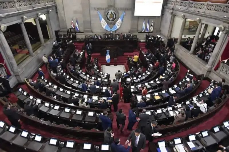 Los diputados recibieron un aumento salarial por decisión de la mayoría de la junta directiva. Foto: Congreso