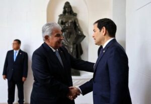 En una carta abierta a Mulino exigen información sobre lo pactado con Rubio, y los “cambios inmediatos” al los que se refirió el jefe de la diplomacia estadunidense. Foto Afp