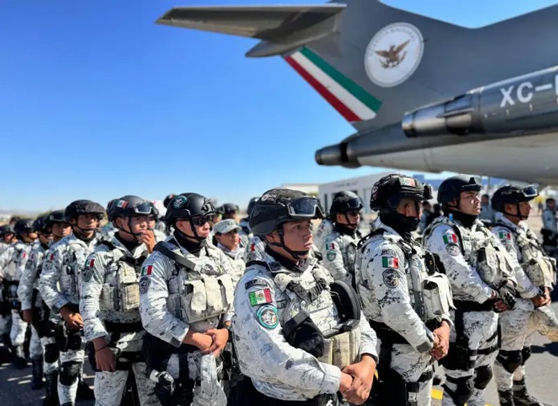 México comenzó el despliegue de centenas de elementos de la Guardia Nacional hacia su frontera norte tras los recientes acuerdos entre Claudia Sheinbaum y Donald Trump