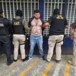 César Omar Hernández Quintanilla, de 33 años, conocido como "Lunático", fue detenido. Foto: La Hora: PNC
