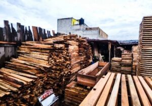 Madera en un aserradero de la Ciudad de México en imagen de archivo. Foto Cuartoscuro