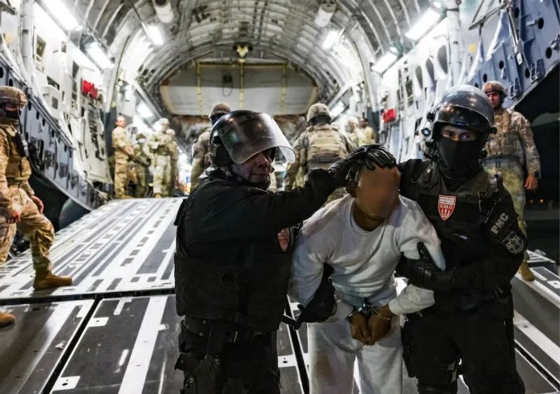 Yonaiker Gallegos, de nacionalidad venezolana y presunto dirigente del Tren de Aragua, ya se encontraba bajo custodia local en el condado de Los Ángeles. Foto La Hora: REUTERS