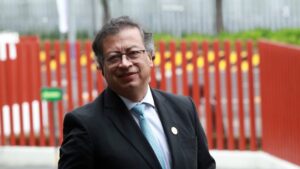 Petro promete dar asilo a los opositores "perseguidos" en este país El presidente de Colombia, Gustavo Petro Jose Luis Torales / Gettyimages.ru
