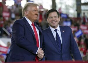 Trump y un «patio trasero» que se vuelve imprescindible Fuentes: COMUNICAN - Imagen: El presidente Trump y Marco Rubio, el secretario de Estado.