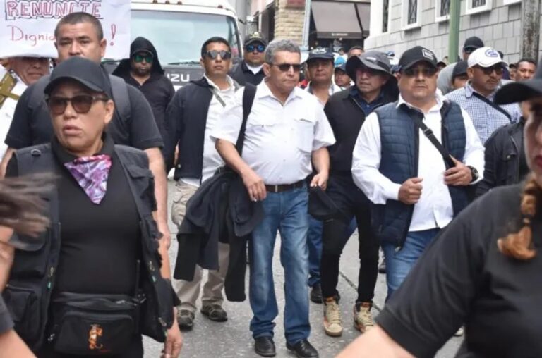 Joviel Acevedo durante una manifestación en 2024. Foto La Hora: Daniel Ramírez.