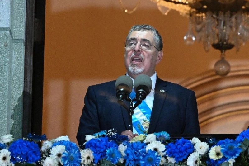 Los allanamientos en inmuebles de Puerto Quetzal están relacionados por supuestos acto de corrupción cometidos por el presidente de Guatemala, Bernardo Arévalo y su hermano. Foto Afp / Archivo