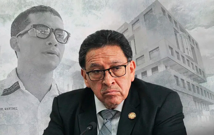 Juez de Extinción de Dominio, Jaime Delmar González Marín, accedió a la solicitud del Ministerio Público (MP) para inmovilizar seis inmuebles vinculados a Miguel Martínez, pareja sentimental del expresidente Alejandro Giammattei. Diseño La Hora: Alejandro Ramírez