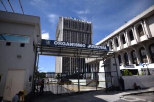 Las plazas del Organismo Judicial tienen precio: llamada revela cómo se negocian puestos con dinero y padrinos políticos