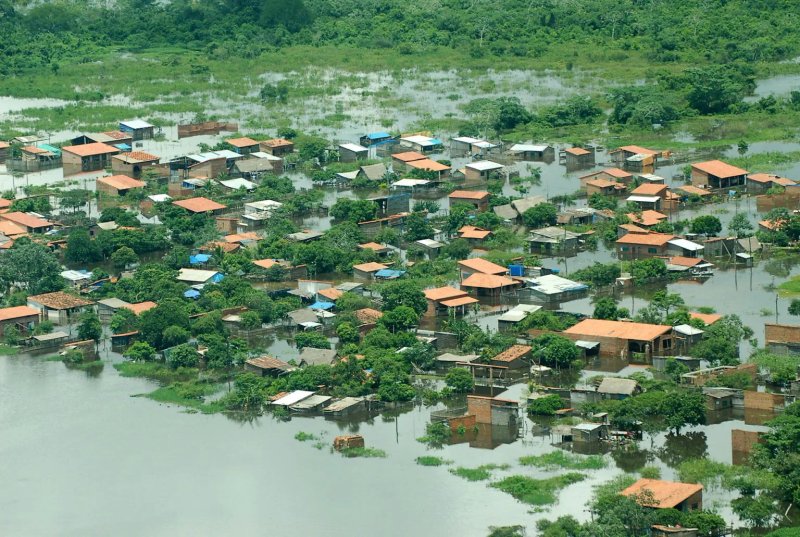 Ecuador ejecuta planes de infraestructura para hacer frente a las precipitaciones derivadas del fenómeno El Niño. Foto: EFEverde.
