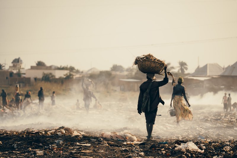 Foto de Bave Pictures : https://www.pexels.com/es-es/foto/impacto-ambiental-de-los-residuos-en-burundi-38786319/