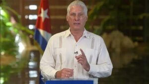 Cuba denuncia «frenético despliegue» de EE.UU. para cambiar voto sobre bloqueo en la ONU Cuba ha denunciado en varias ocasiones las presiones que despliega Washington para influir en la votación sobre el bloqueo en Naciones Unidas, parte de una guerra multidimensional que incluye un bloqueo petrolero, sucesivas rondas de medidas coercitivas unilaterales, campañas diplomáticas, amenazas de intervención militar y una ofensiva contra la colaboración médica internacional de la isla. Foto: DiazCanelB.