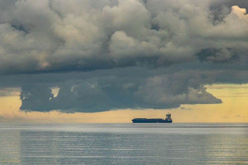 Foto de Ismail SAIDI: https://www.pexels.com/es-es/foto/mar-nubes-oceano-horizonte-15945856/