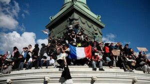 La revuelta estudiantil en Francia: el capitalismo mafioso y la guerra contra la juventud