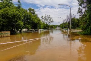 El Súper Niño desata alertas máximas e inundaciones históricas en Latinoamérica: qué se sabe